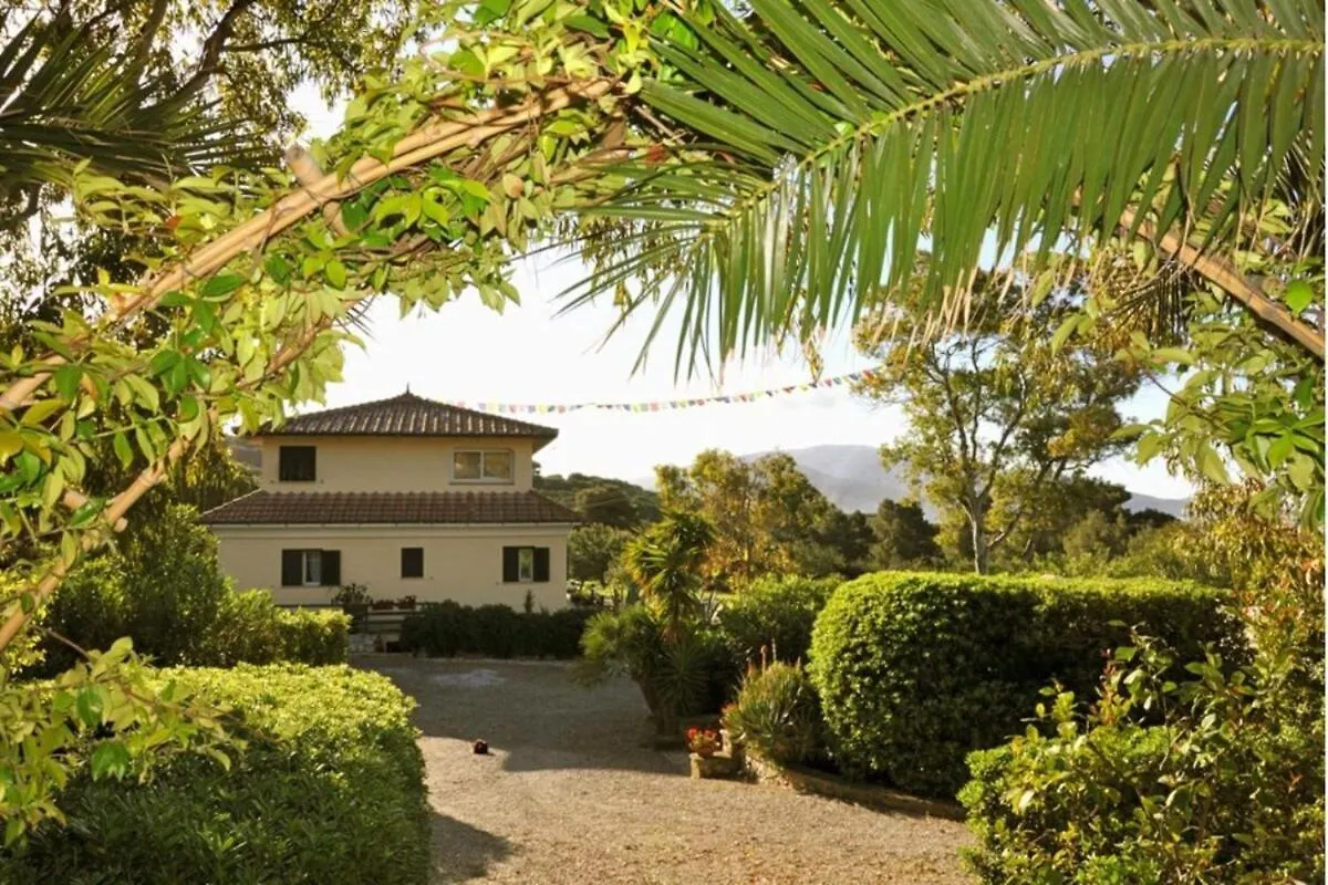 Holiday home Villa Norsi By Solturelba Casa Buraccio Italy